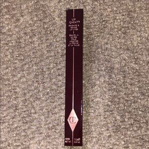NEW charlotte tilbury lip pencil in “pillow talk”